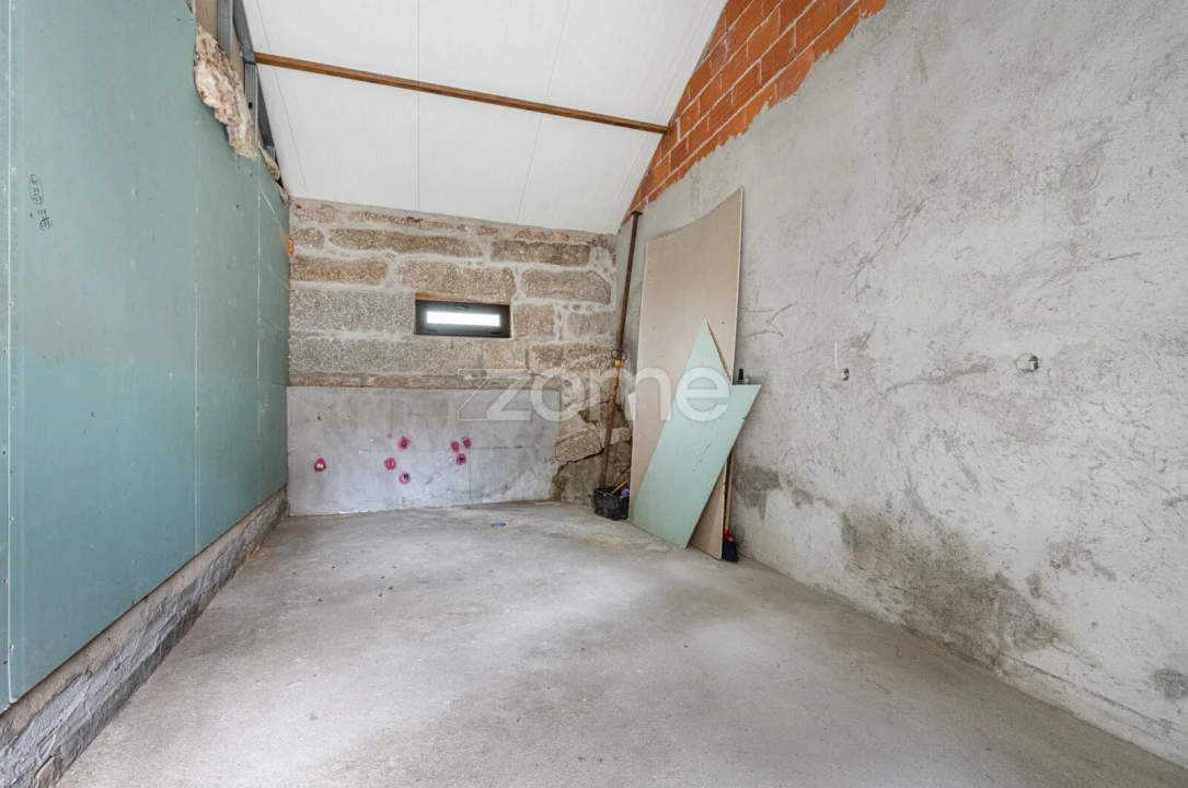 Quinta T4 para Venda em Santa Maria de Sardoura Foto 13