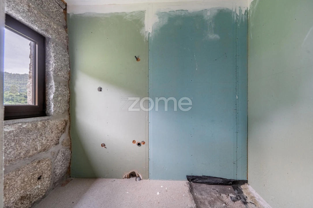 Quinta T4 para Venda em Santa Maria de Sardoura Foto 16
