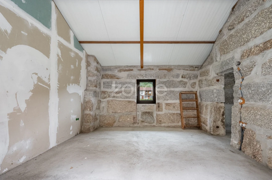 Quinta T4 para Venda em Santa Maria de Sardoura Foto 18