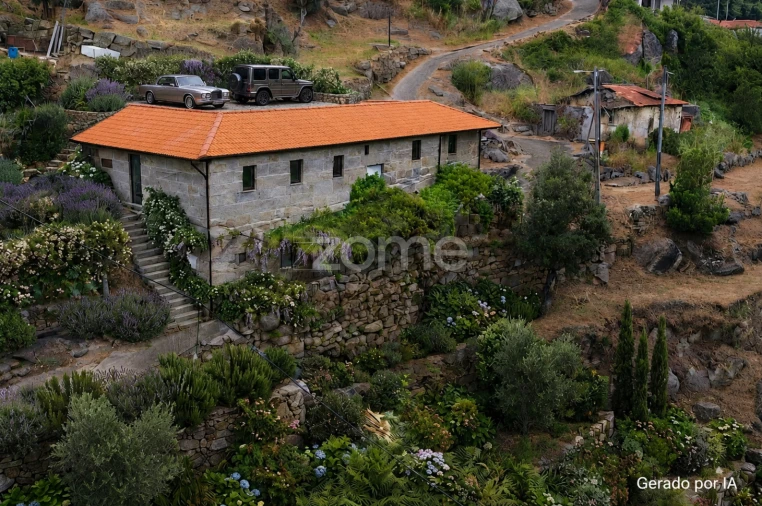 Quinta T4 para Venda em Santa Maria de Sardoura Foto 2