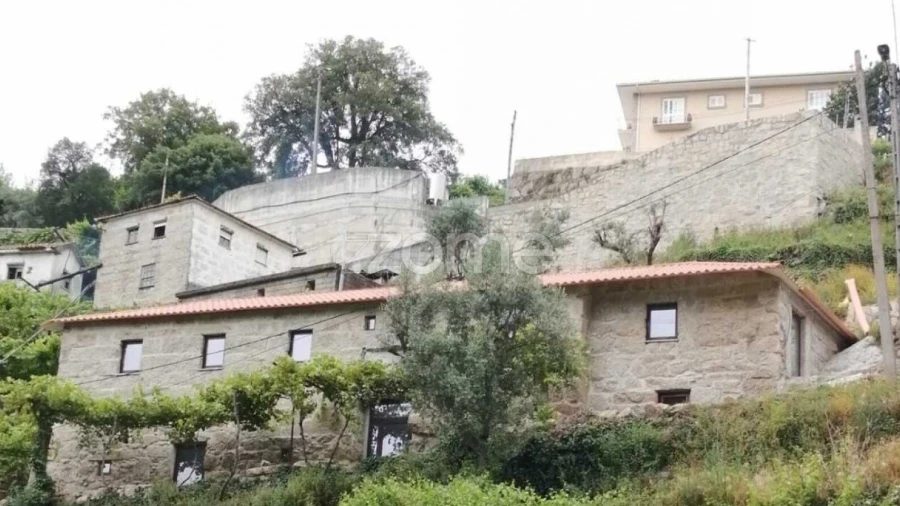 Quinta T4 para Venda em Santa Maria de Sardoura