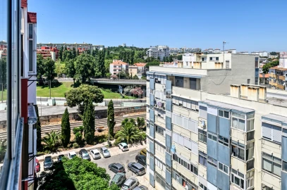 Apartamento T1 para Arrendamento em Oeiras e São Julião da Barra, Paço de Arcos e Caxias