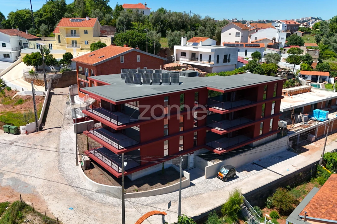Apartamento T2 para Venda em Santo Antonio dos Olivais Foto 35