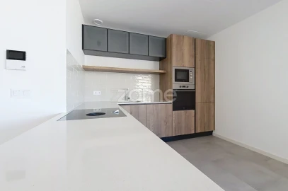 Apartamento T2 para Venda em Santo Antonio dos Olivais
