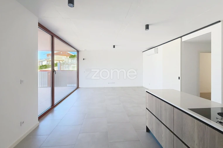 Apartamento T2 para Venda em Santo Antonio dos Olivais Foto 16