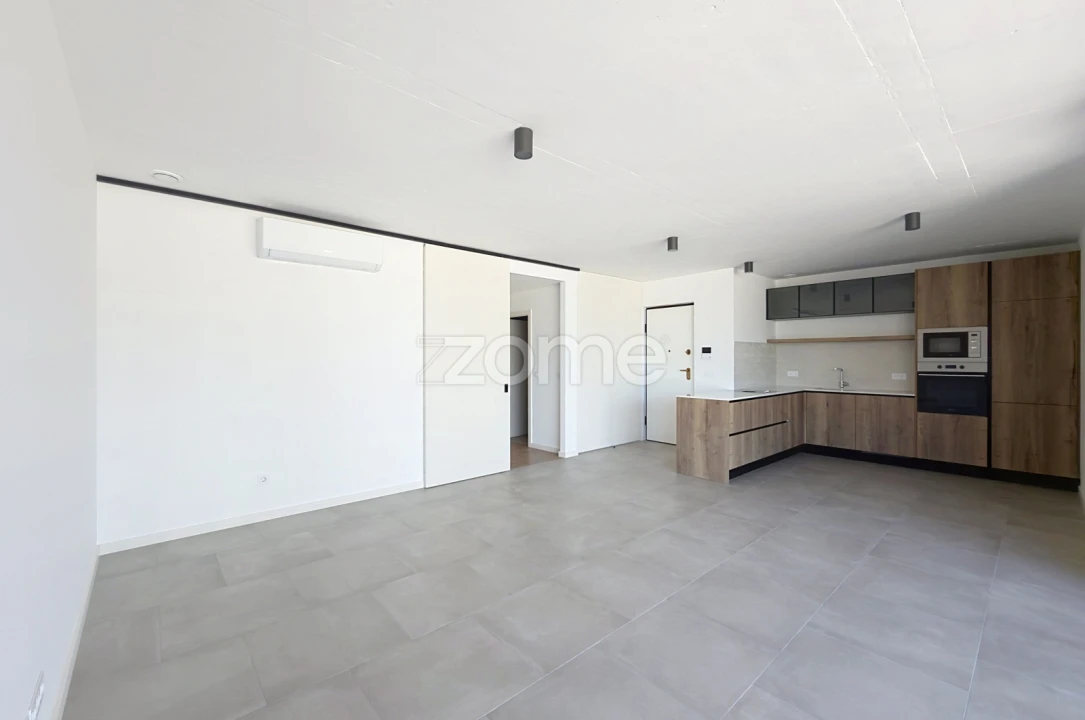 Apartamento T2 para Venda em Santo Antonio dos Olivais Foto 17
