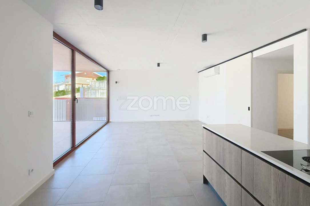 Apartamento T2 para Venda em Santo Antonio dos Olivais Foto 16