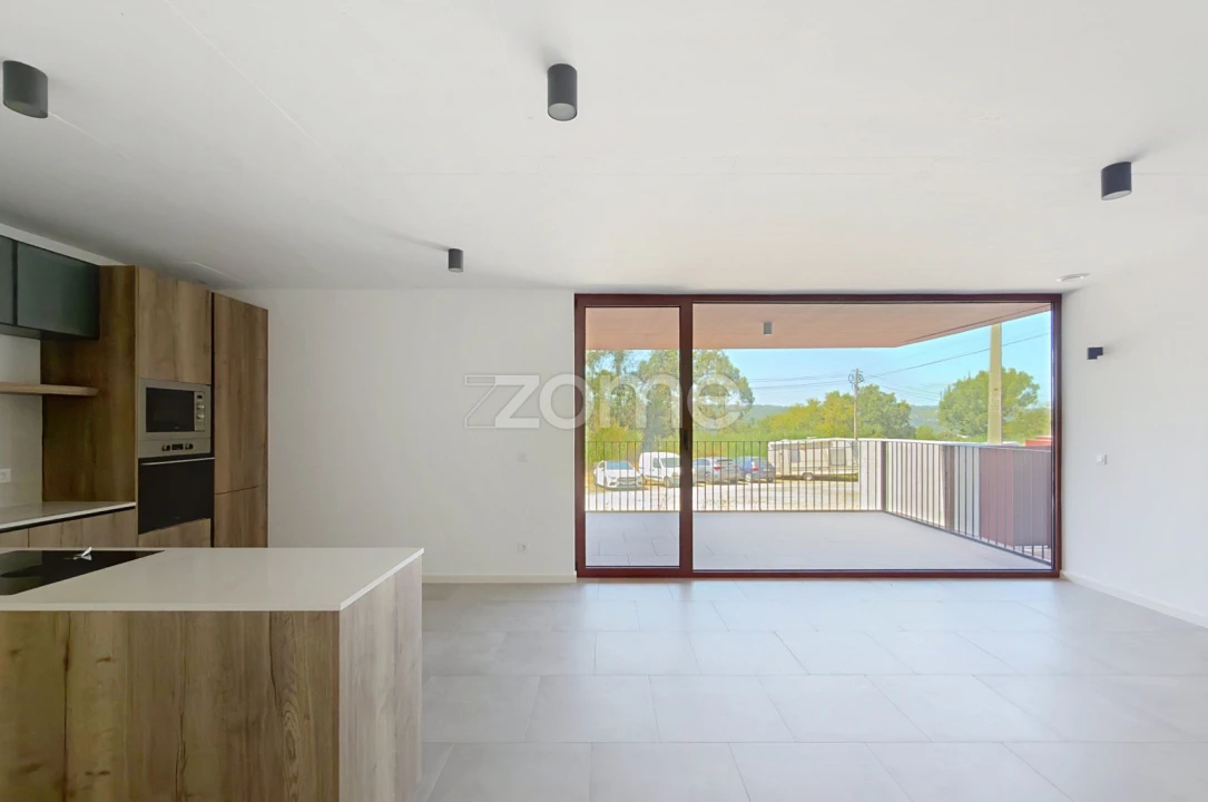 Apartamento T2 para Venda em Santo Antonio dos Olivais Foto 10