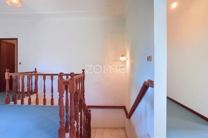 Moradia T4 para Venda em Lousã e Vilarinho
