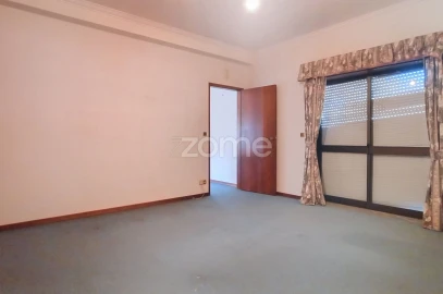 Moradia T4 para Venda em Lousã e Vilarinho