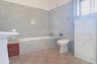 Moradia T4 para Venda em Lousã e Vilarinho