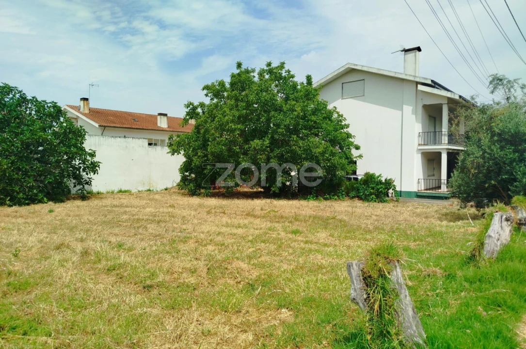 Moradia T3 para Venda em Lousã e Vilarinho Foto 2