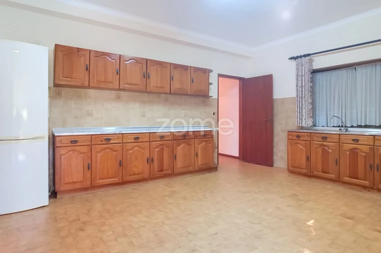 Moradia T4 para Venda em Lousã e Vilarinho Foto 10