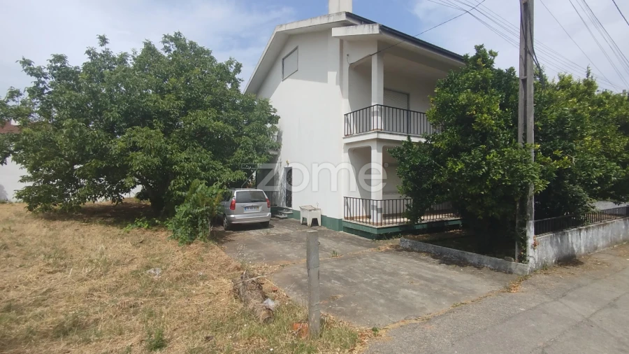 Moradia T3 para Venda em Lousã e Vilarinho