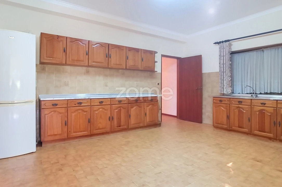 Moradia T4 para Venda em Lousã e Vilarinho Foto 10