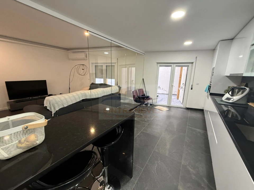 Apartamento T4 para Venda em Ramada e Caneças Foto 17