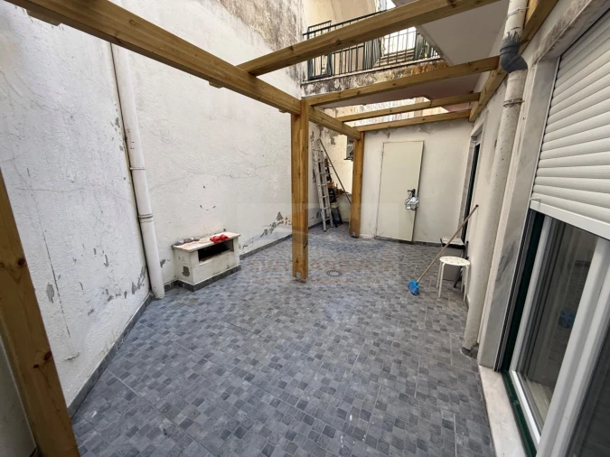 Apartamento T4 para Venda em Ramada e Caneças Foto 13