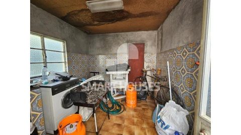 Prédio para Venda em Arganil