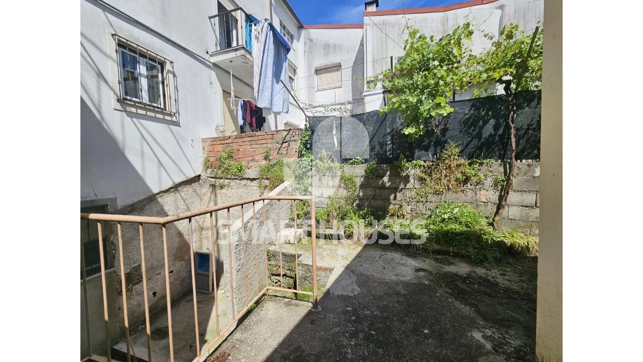 Prédio para Venda em Arganil Foto 25