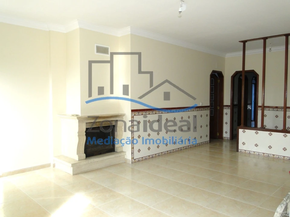 Apartamento T3 para Venda em Alenquer (Santo Estêvão e Triana) Foto 3