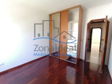 Apartamento T3 para Venda em Alenquer (Santo Estêvão e Triana)