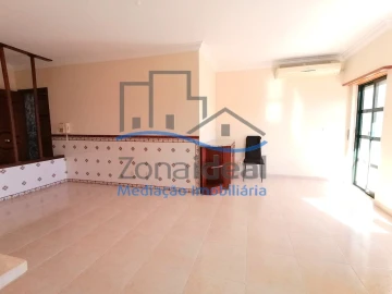 Apartamento T3 para Venda em Alenquer (Santo Estêvão e Triana)