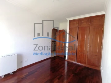 Apartamento T3 para Venda em Alenquer (Santo Estêvão e Triana)