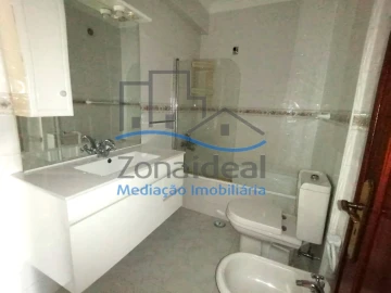 Apartamento T3 para Venda em Alenquer (Santo Estêvão e Triana)