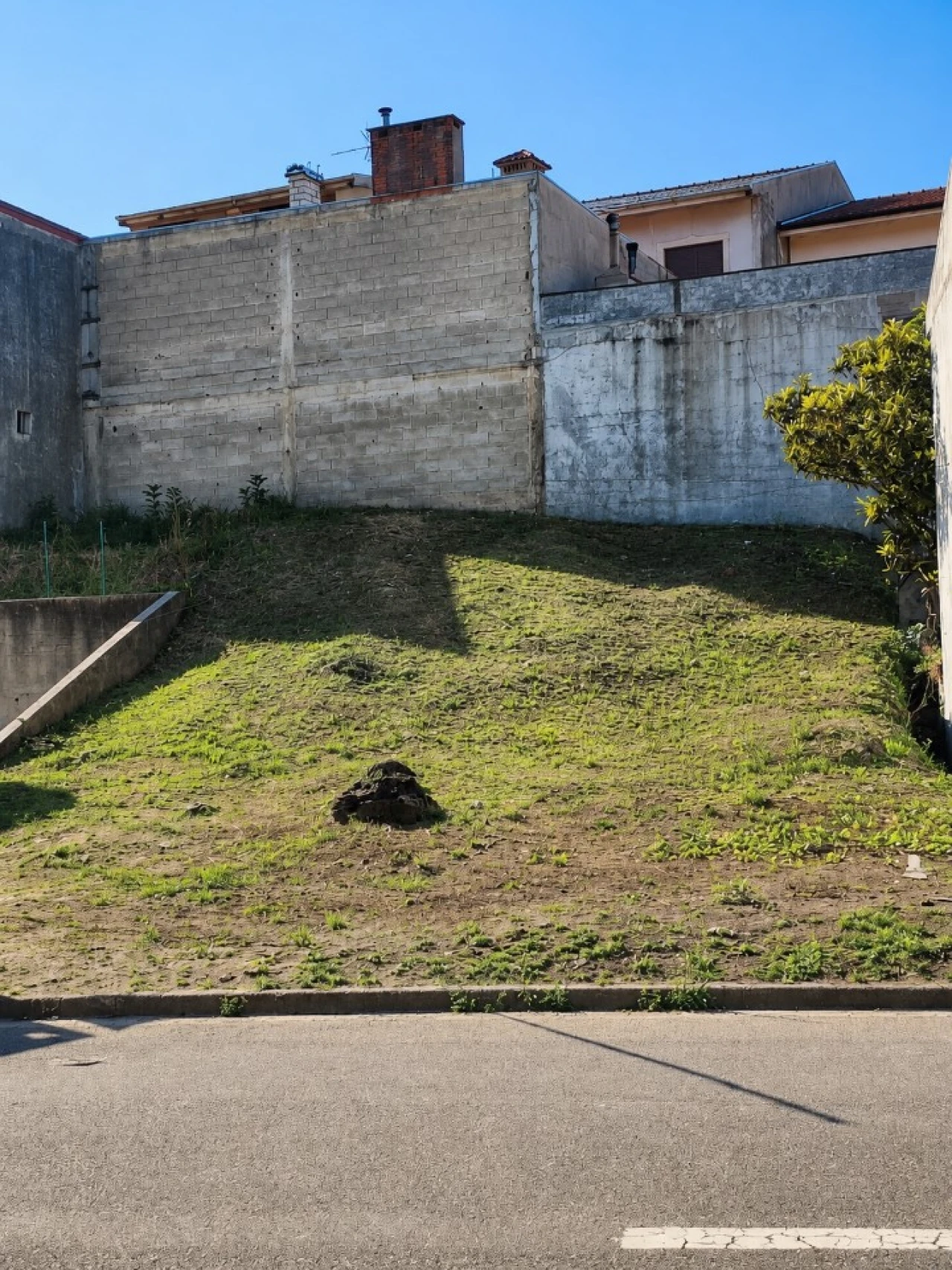 Terreno para Venda em Foz do Sousa e Covelo Foto 2