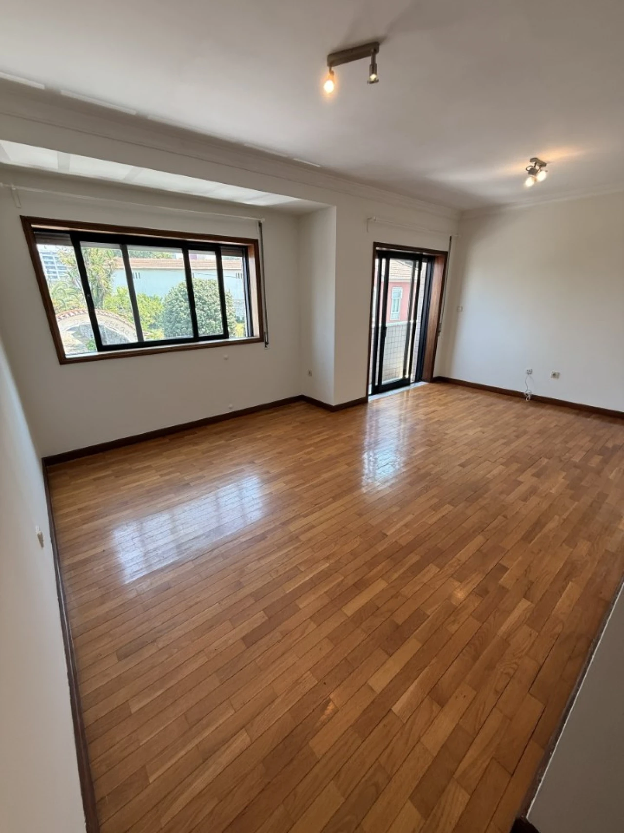 Apartamento T2 para Venda em Ramalde Foto 10