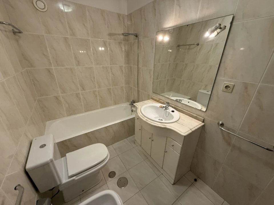 Apartamento T2 para Venda em Ramalde Foto 14