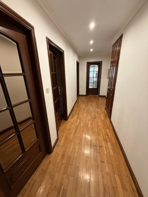 Apartamento T2 para Venda em Ramalde