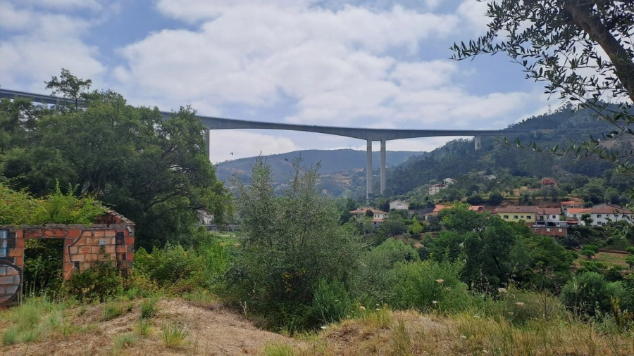 Terreno para Venda em Ceira Foto 4
