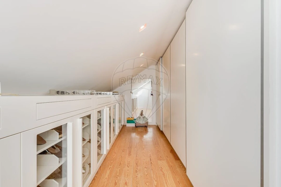 Apartamento T2 para Venda em Misericórdia Foto 32