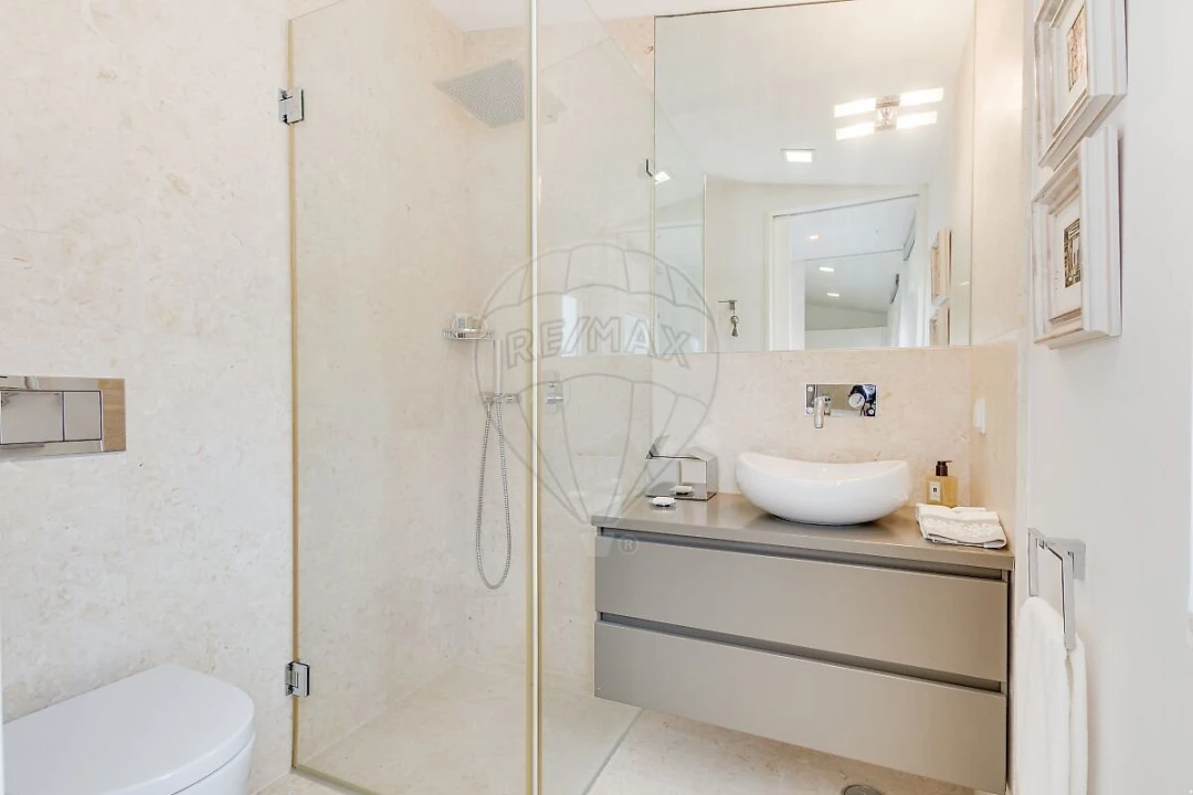 Apartamento T2 para Venda em Misericórdia Foto 11