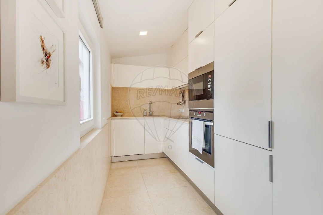 Apartamento T2 para Venda em Misericórdia Foto 8