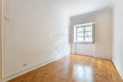 Apartamento T4 para Venda em Alvalade