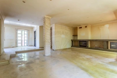 Apartamento T4 para Venda em Alvalade