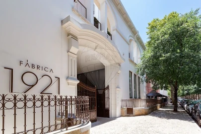 Loja para Arrendamento em Benfica