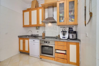 Apartamento T2 para Venda em Campo de Ourique