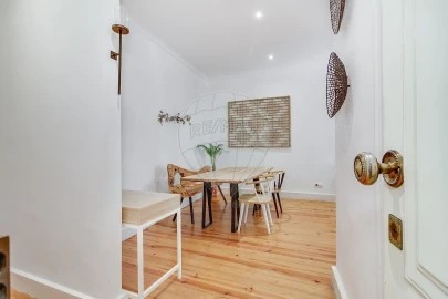 Apartamento T2 para Venda em Campo de Ourique