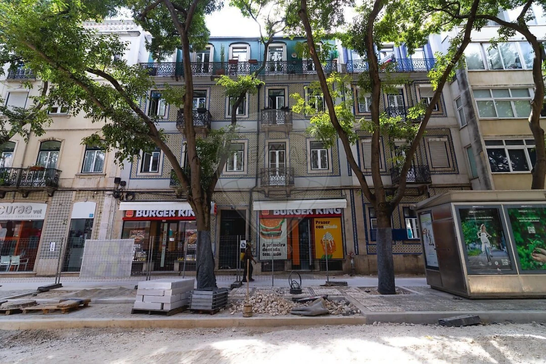 Apartamento T2 para Venda em Campo de Ourique Foto 29