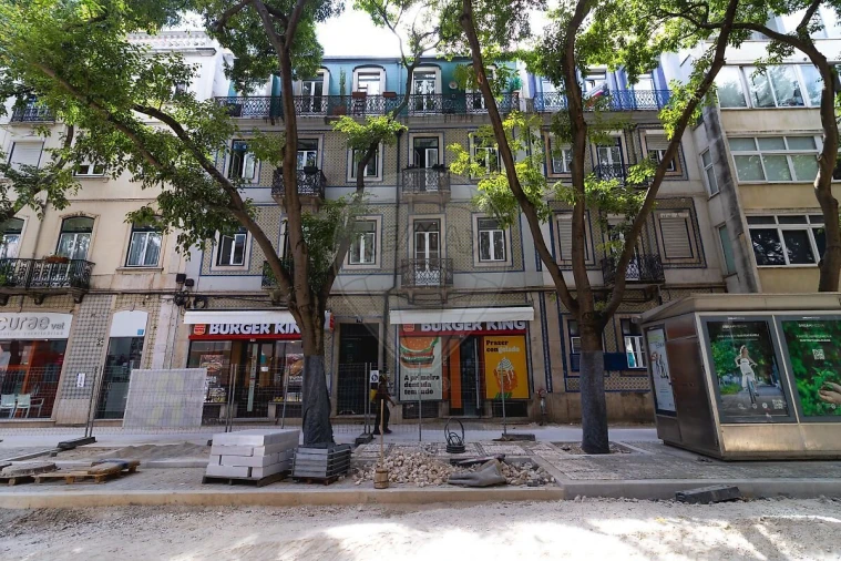 Apartamento T2 para Venda em Campo de Ourique Foto 29