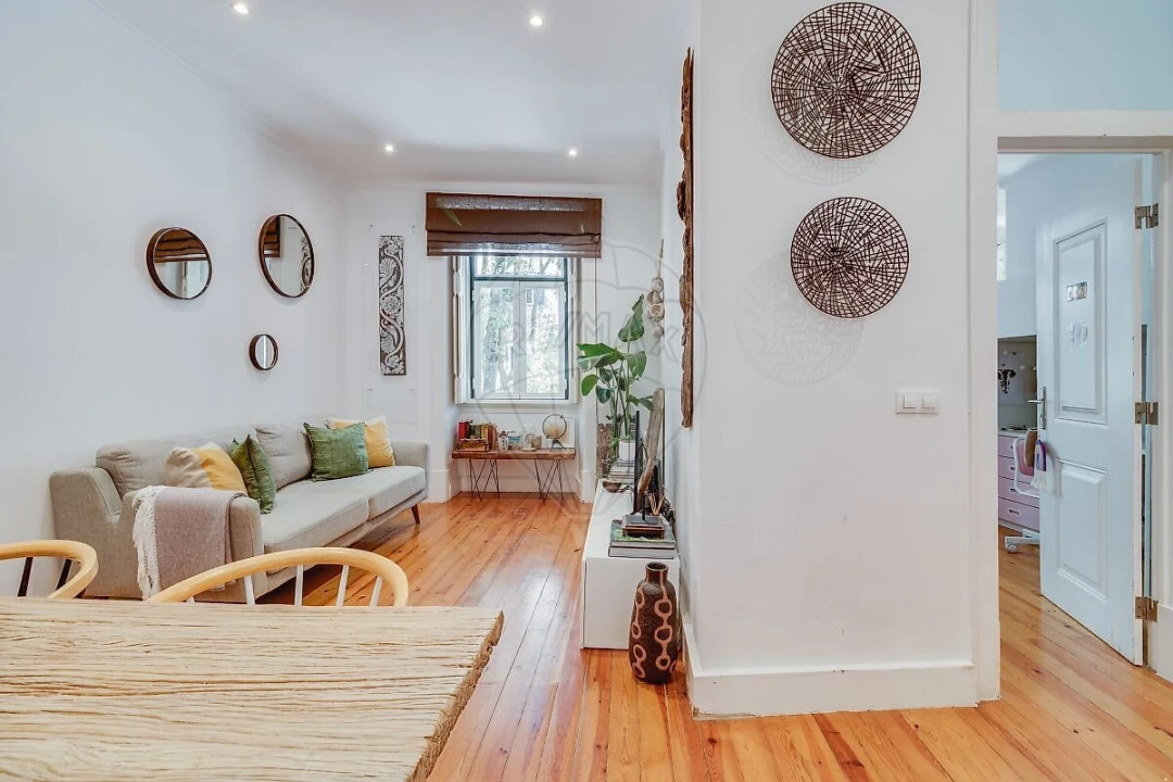 Apartamento T2 para Venda em Campo de Ourique Foto 2
