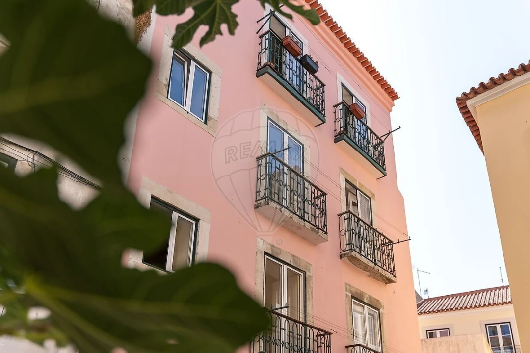 Apartamento T2 para Venda em Santa Maria Maior Foto 6