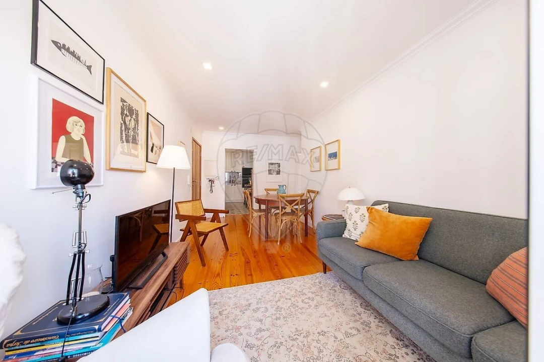 Apartamento T2 para Venda em Santa Maria Maior Foto 3