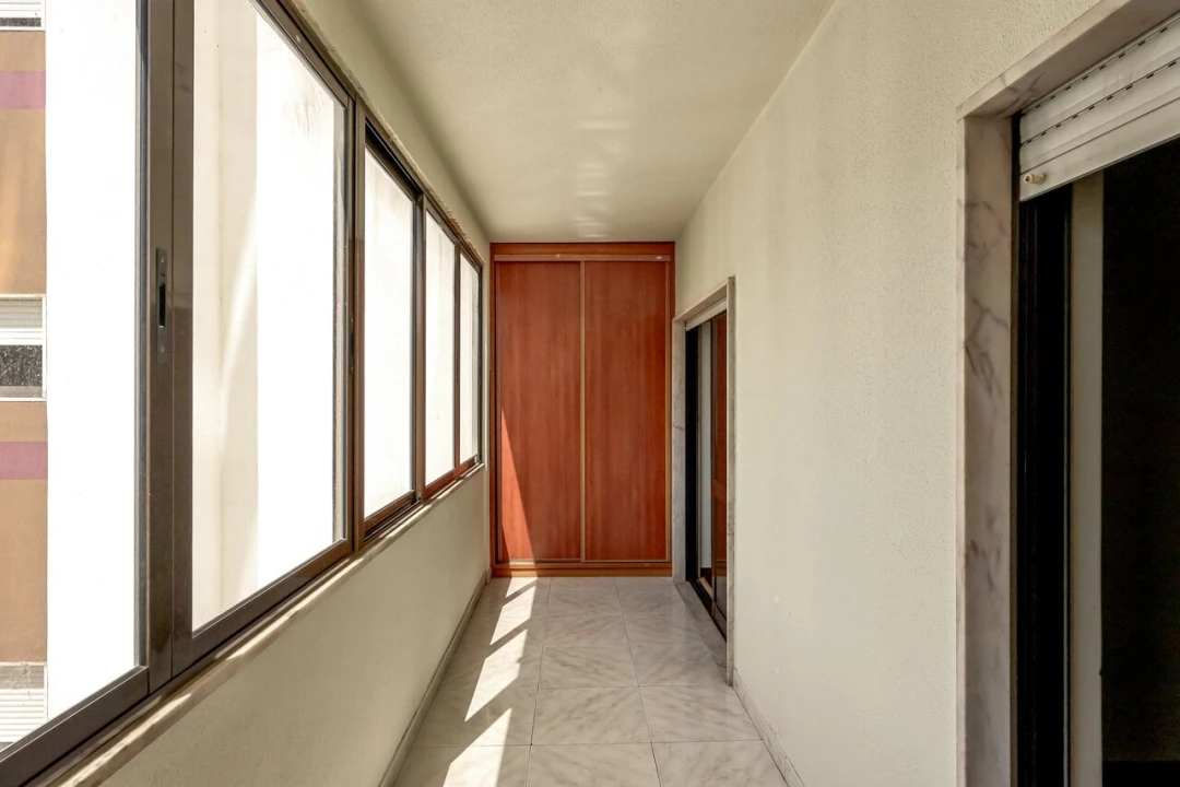 Apartamento T4 para Venda em Carnaxide e Queijas Foto 22