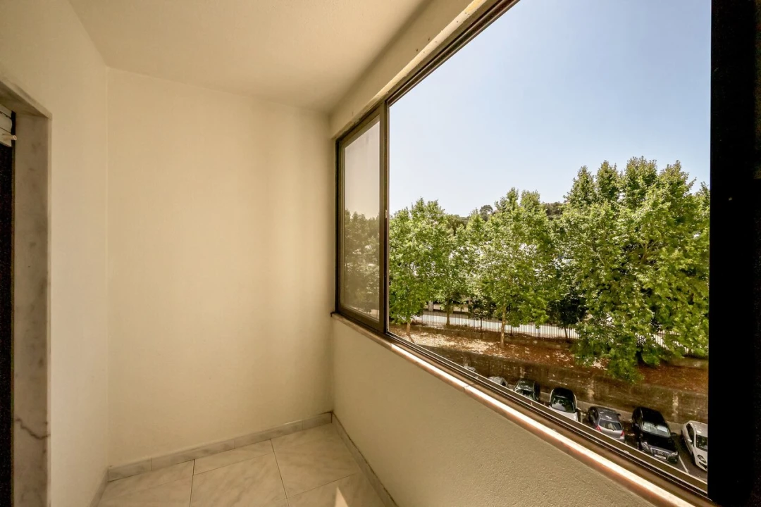 Apartamento T4 para Venda em Carnaxide e Queijas Foto 23
