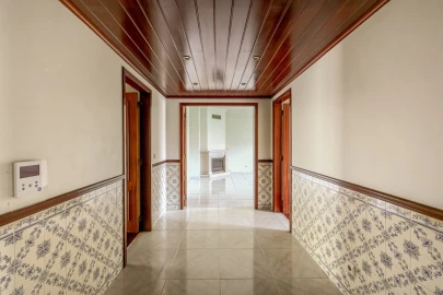 Apartamento T4 para Venda em Carnaxide e Queijas