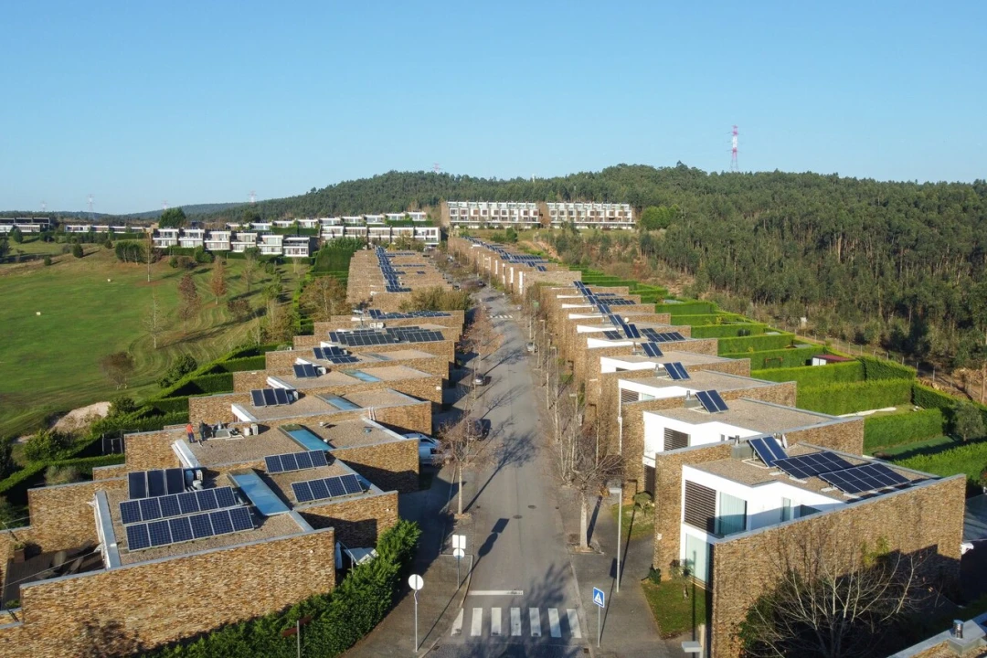 Moradia T4 para Venda em Água Longa Foto 34